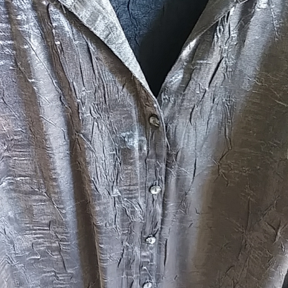 Shirt - Picture 3 of 5